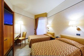 Admiral Art Hotel