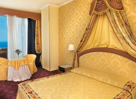 Admiral Art Hotel