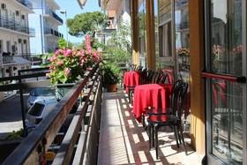Hotel Amados