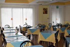 Hotel Criss 2