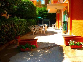Hotel Maena