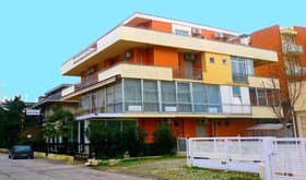 Hotel Maena