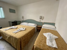 Hotel Nanni Garnì