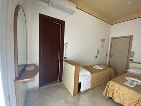 Hotel Nanni Garnì