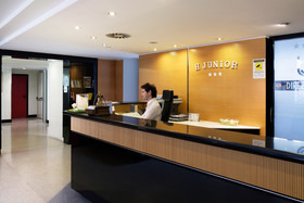 Junior