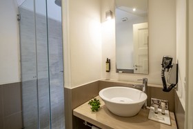 Le Rose Suite Hotel