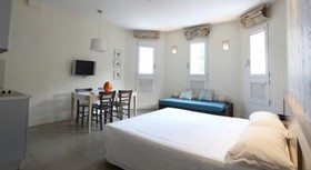 Le Rose Suite Hotel