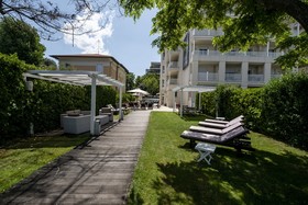 Le Rose Suite Hotel