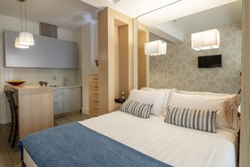 Le Rose Suite Hotel