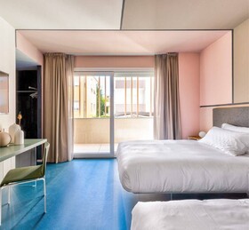 Open Hotel