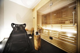 Q Hotel