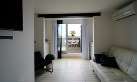 Q Hotel