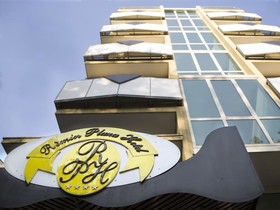 Remin Plaza