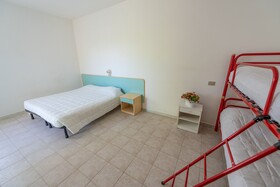 Club del Sole Stork Family Collection
