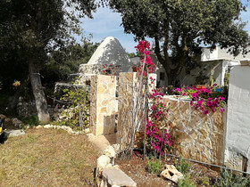Trullo Alessandro E Villa Raffaela