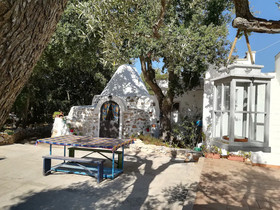 Trullo Alessandro E Villa Raffaela