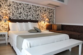 Bianco Riccio Suite Hotel