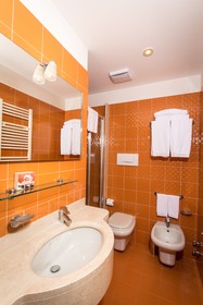 City Hotel