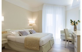 Hotel Bristol