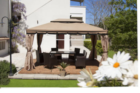 Bed and Breakfast Casa Karina