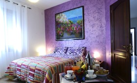 Bed and Breakfast Casa Karina