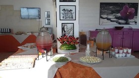 Oasis Park Hotel