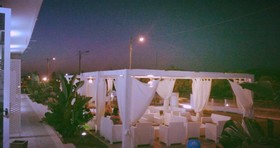 Oasis Park Hotel