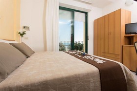 Hotel Emilia