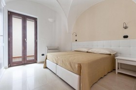 Villa Aura