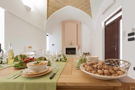 Villa Aura