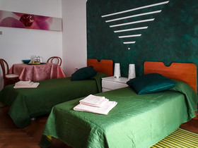 Bed And Chic