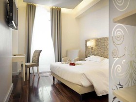 Hotel Duchi Vis a Vis