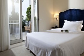 Riviera & Maximilian's