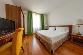 Victoria Apartments Letterario