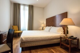 Victoria Apartments Letterario