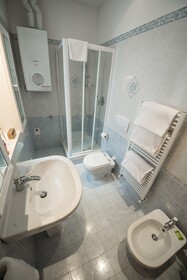 Victoria Apartments Letterario