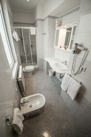 Victoria Apartments Letterario