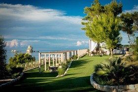 Gattarella Family Residence