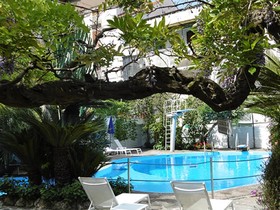 Tizi Apartments