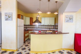 Ravello Art Apartments