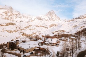 VALTUR CERVINIA Cristallo Ski Resort - Dependance
