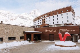 VALTUR CERVINIA Cristallo Ski Resort - Dependance