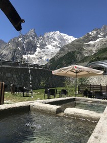 Shatush Hotel