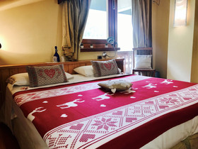 Shatush Hotel