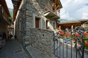 La Maison Des Vignerons