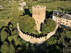 Chateau La Tour de Villa