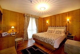 Boton D'Or