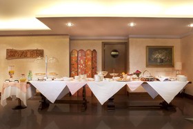 Hotel Diana