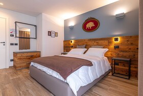 Mon Émile Hotel