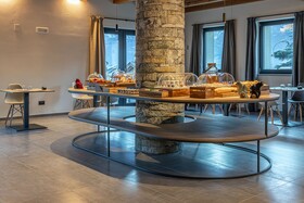 Mon Émile Hotel